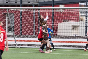 Bild 176 - wBJ FC St. Pauli - Walddoerfer SV : Ergebnis: 3:4
